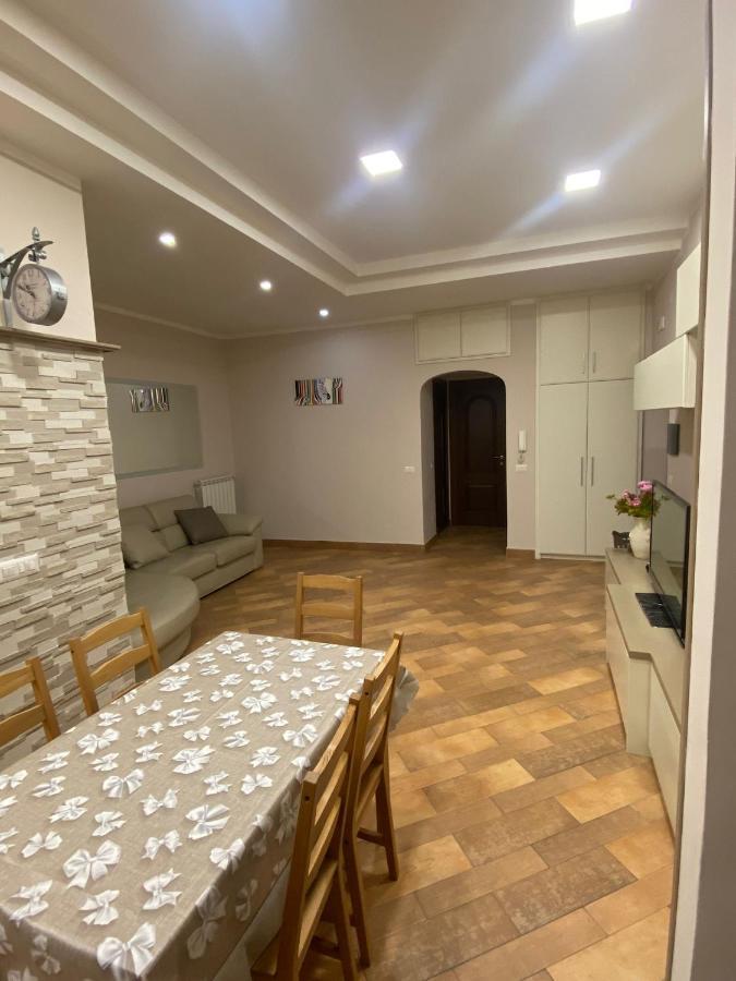 Apartamento Domus Melius Castellammare di Stabia Exterior foto